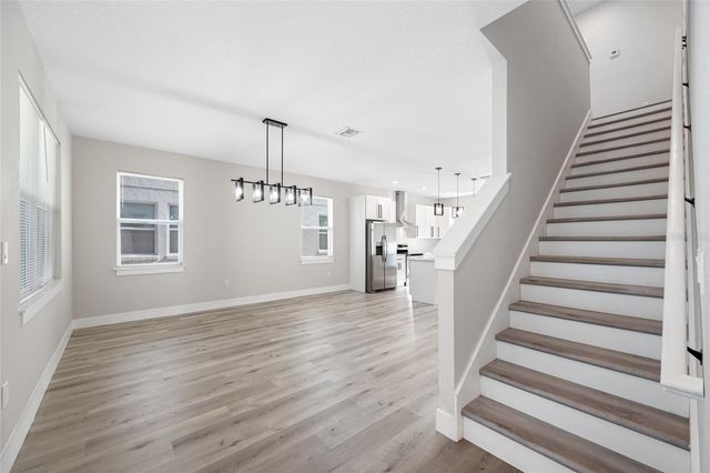 6910 DARTMOUTH AVENUE N, St Petersburg, FL 33710