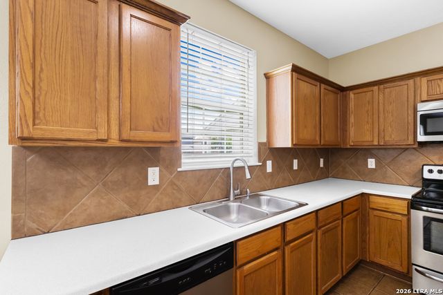 157 CARMEL DR, Cibolo, TX 78108