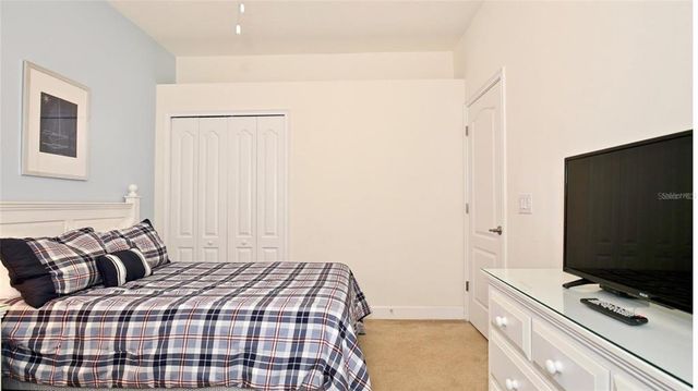 4072 OAKTREE DRIVE, Davenport, FL 33837