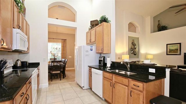 4072 OAKTREE DRIVE, Davenport, FL 33837