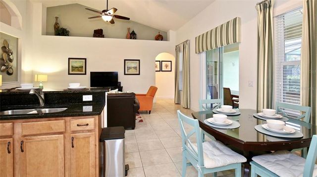 4072 OAKTREE DRIVE, Davenport, FL 33837