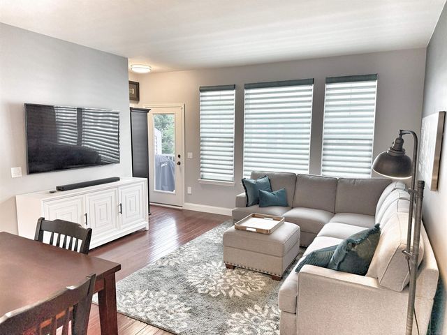 3084 Kilmer Drive, Troy, MI 48083
