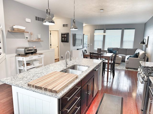 3084 Kilmer Drive, Troy, MI 48083