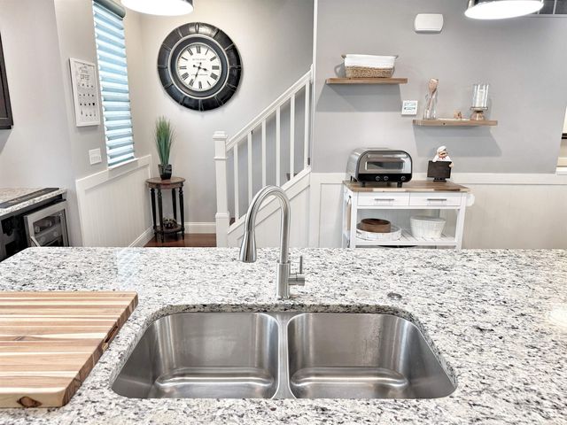 3084 Kilmer Drive, Troy, MI 48083