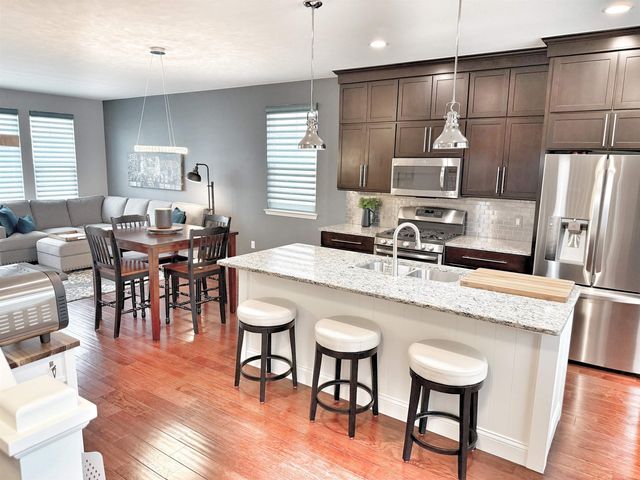 3084 Kilmer Drive, Troy, MI 48083