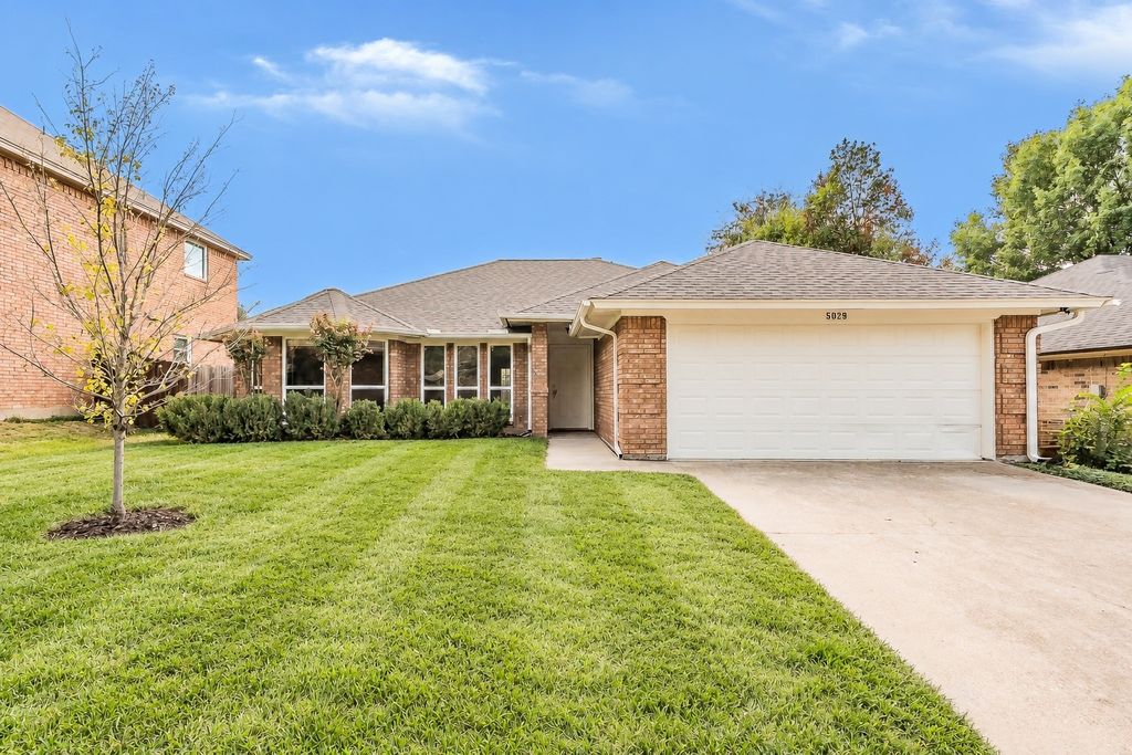 5029 Barberry Drive, Fort Worth, TX 76133 — exterior