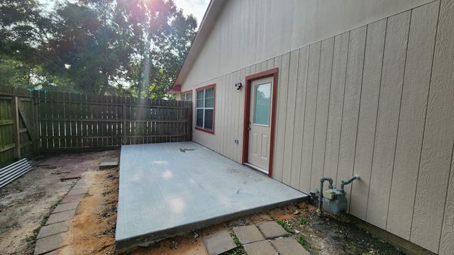 10735 Parkland Woods Drive, Sugar Land, TX 77498