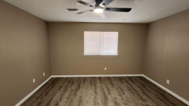 10735 Parkland Woods Drive, Sugar Land, TX 77498