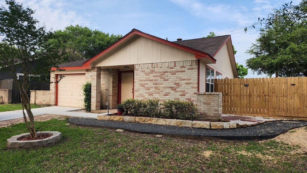 10735 Parkland Woods Drive, Sugar Land, TX 77498
