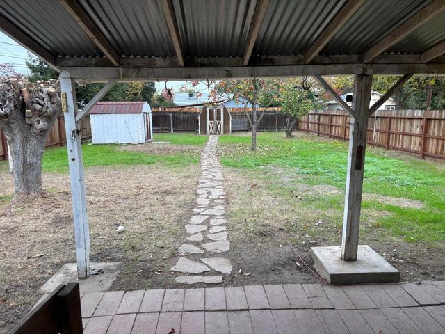 1441 W 20th Street, Merced, CA 95340