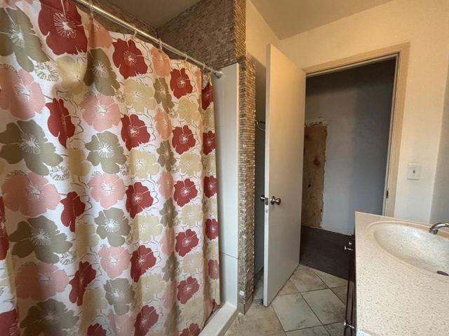 1441 W 20th Street, Merced, CA 95340