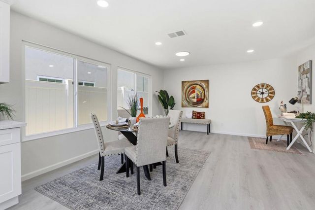 1274 MAYHEW, San Jose, CA 95121