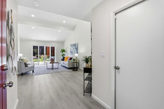 1274 MAYHEW, San Jose, CA 95121