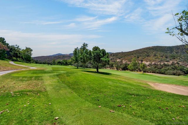 2370 Vista Valley, Vista, CA 92084