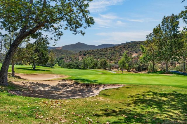 2370 Vista Valley, Vista, CA 92084
