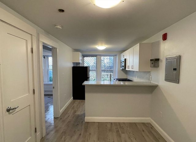 233 Lafayette Street 25, Salem, MA 01970