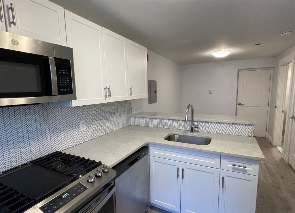 233 Lafayette Street 25, Salem, MA 01970