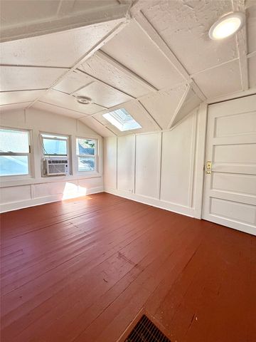 841 Euclid Avenue, Des Moines, IA 50313