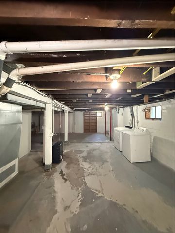 841 Euclid Avenue, Des Moines, IA 50313