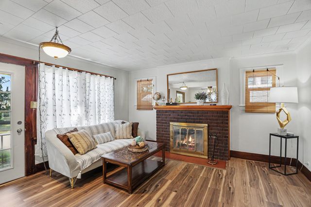 841 Euclid Avenue, Des Moines, IA 50313