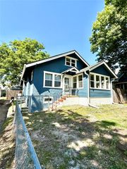 841 Euclid Avenue, Des Moines, IA 50313