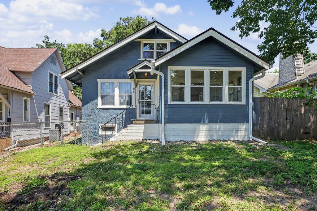 841 Euclid Avenue, Des Moines, IA 50313