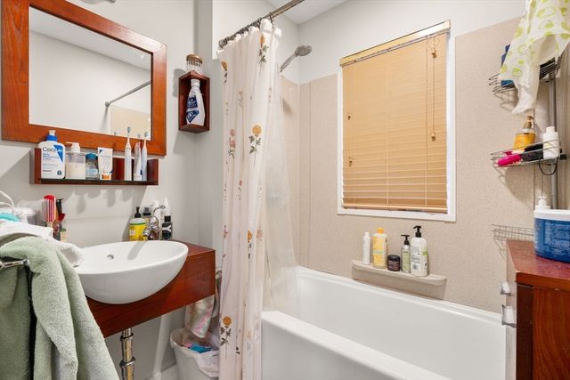 8 Seven Pines, Cambridge, MA 02140