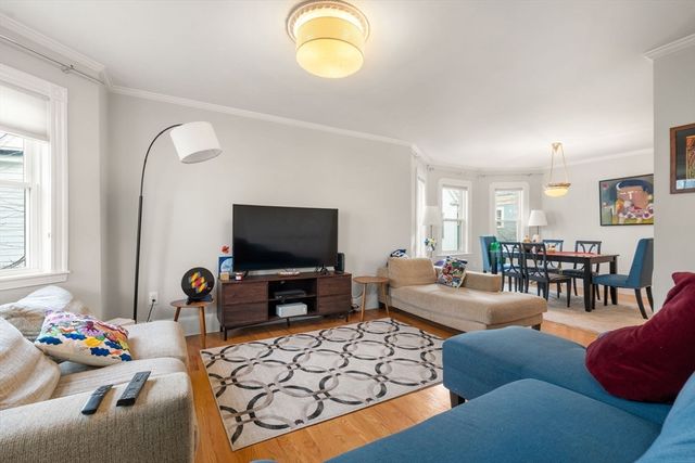 8 Seven Pines, Cambridge, MA 02140