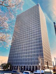 6700 S South Shore Drive 6J, Chicago, IL 60649