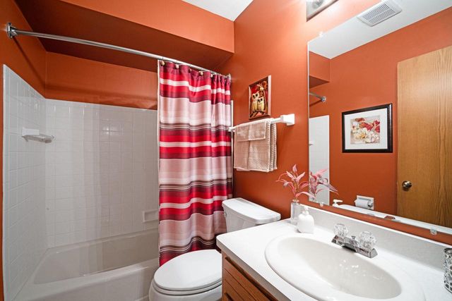 N98W17792 Sherwood COURT, Germantown, WI 53022