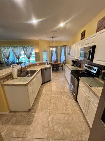 613 Casa Fuerta Ln, St Augustine, FL 32080