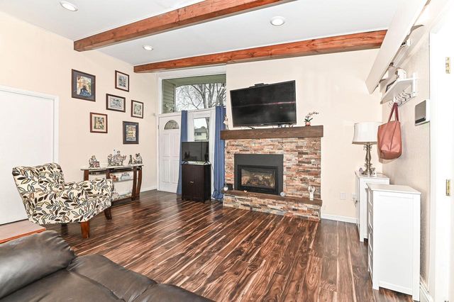 17835 Maple Tree LANE, Brookfield, WI 53045