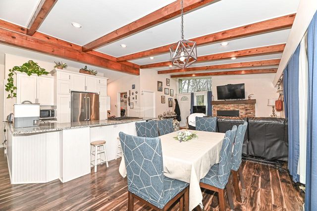 17835 Maple Tree LANE, Brookfield, WI 53045