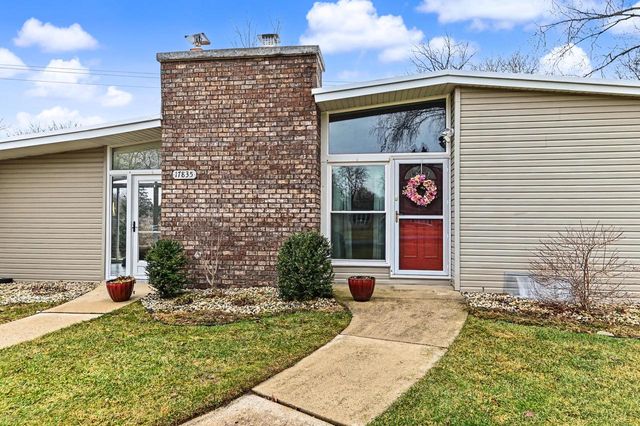 17835 Maple Tree LANE, Brookfield, WI 53045