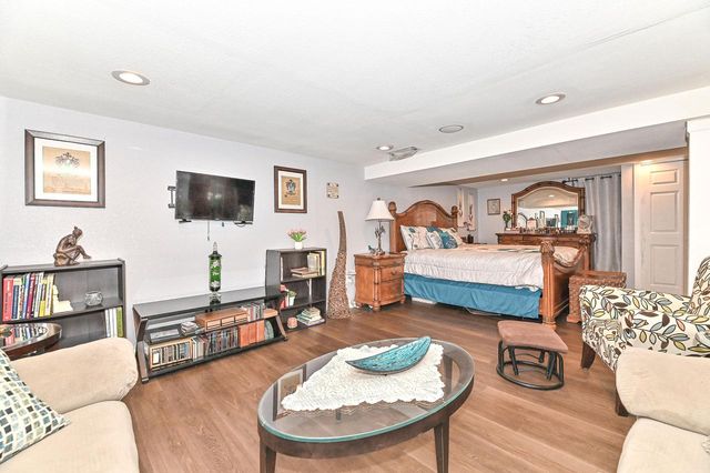 17835 Maple Tree LANE, Brookfield, WI 53045