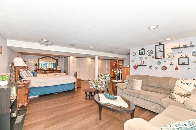 17835 Maple Tree LANE, Brookfield, WI 53045