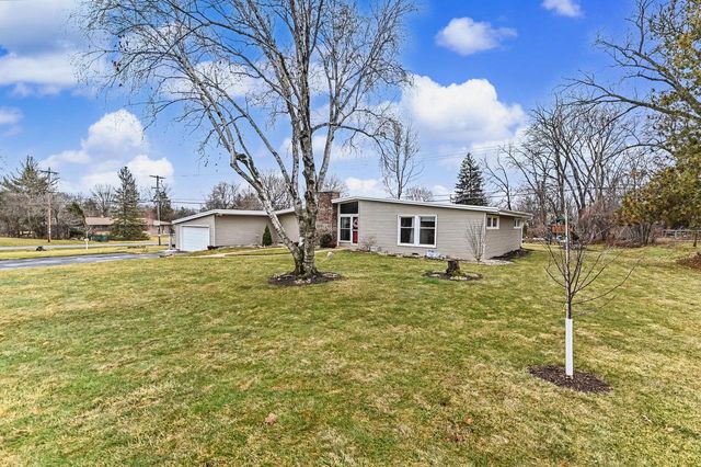 17835 Maple Tree LANE, Brookfield, WI 53045
