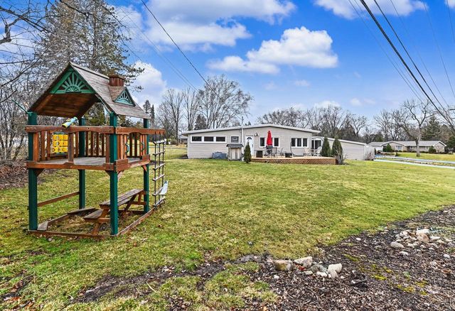 17835 Maple Tree LANE, Brookfield, WI 53045