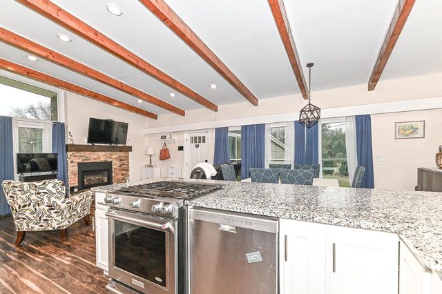 17835 Maple Tree LANE, Brookfield, WI 53045