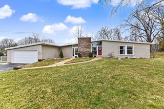 17835 Maple Tree LANE, Brookfield, WI 53045