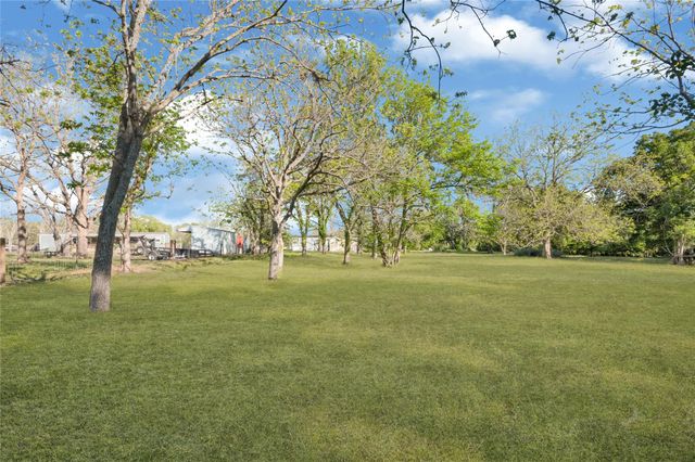 10677 County Road 743, Sweeny, TX 77480