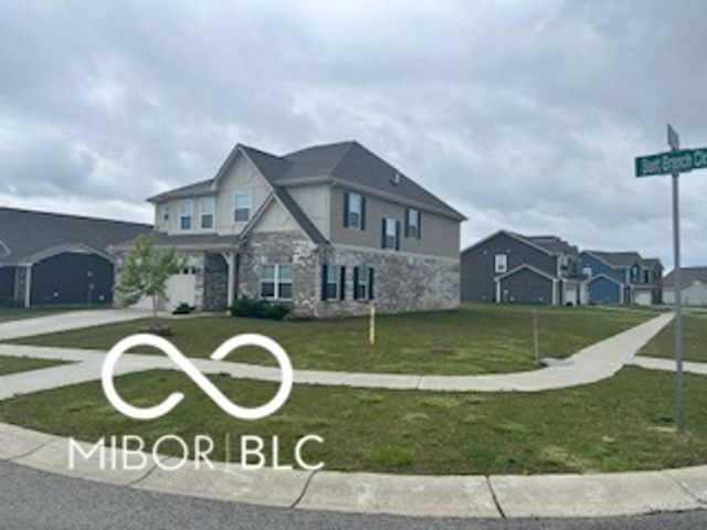 965 Bent Branch Circle, Greenwood, IN 46143