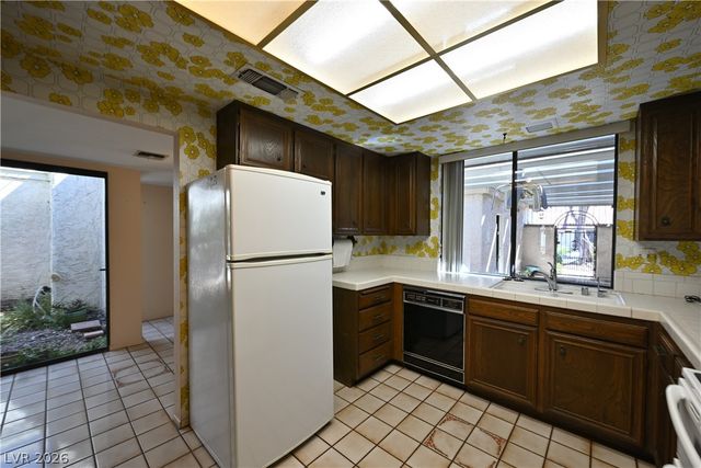 3154 Pradera Circle, Las Vegas, NV 89121