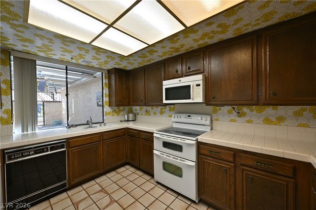 3154 Pradera Circle, Las Vegas, NV 89121