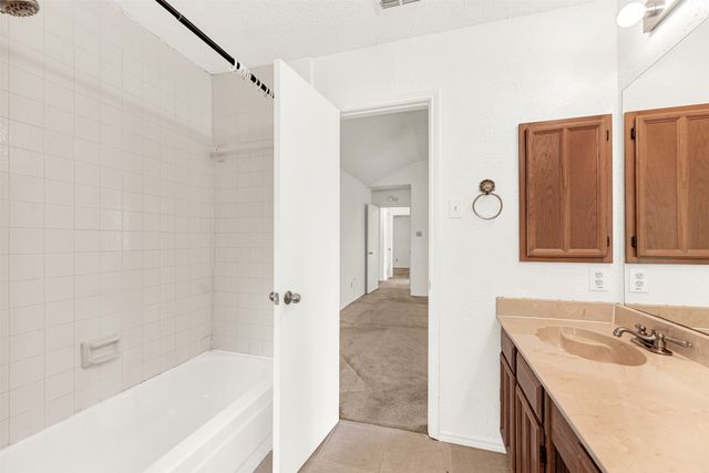 4106 Whitman Lane, Grand Prairie, TX 75052