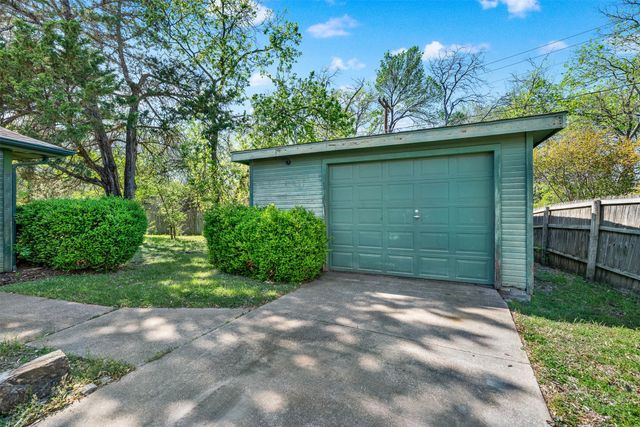 4106 Whitman Lane, Grand Prairie, TX 75052