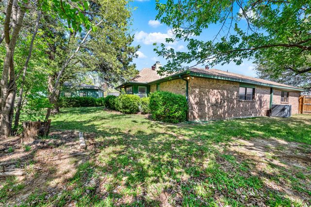 4106 Whitman Lane, Grand Prairie, TX 75052
