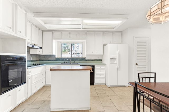 4106 Whitman Lane, Grand Prairie, TX 75052