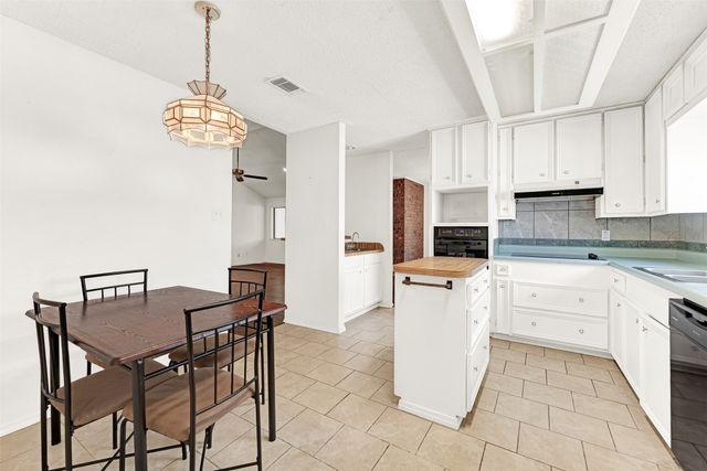 4106 Whitman Lane, Grand Prairie, TX 75052