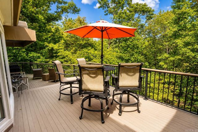 15 Ridgeview Court, Little Rock, AR 72227